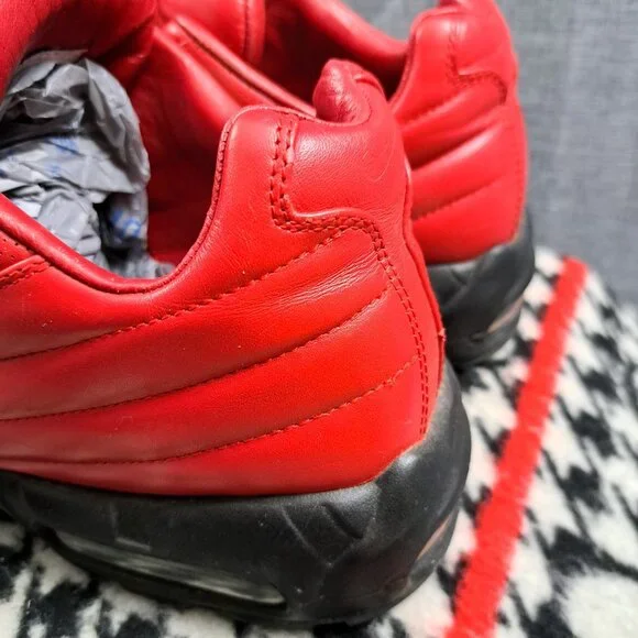 Size 11 Nike Air Max 95 Lux x Supreme Gym Red Men's Shoe Sneaker Italy
